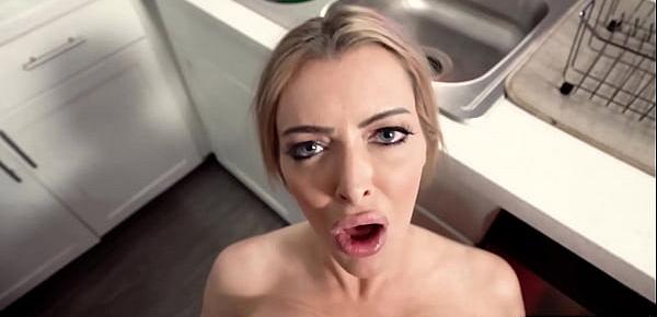  MILF stepmom gives me a BJ and lets me fuck her boobs